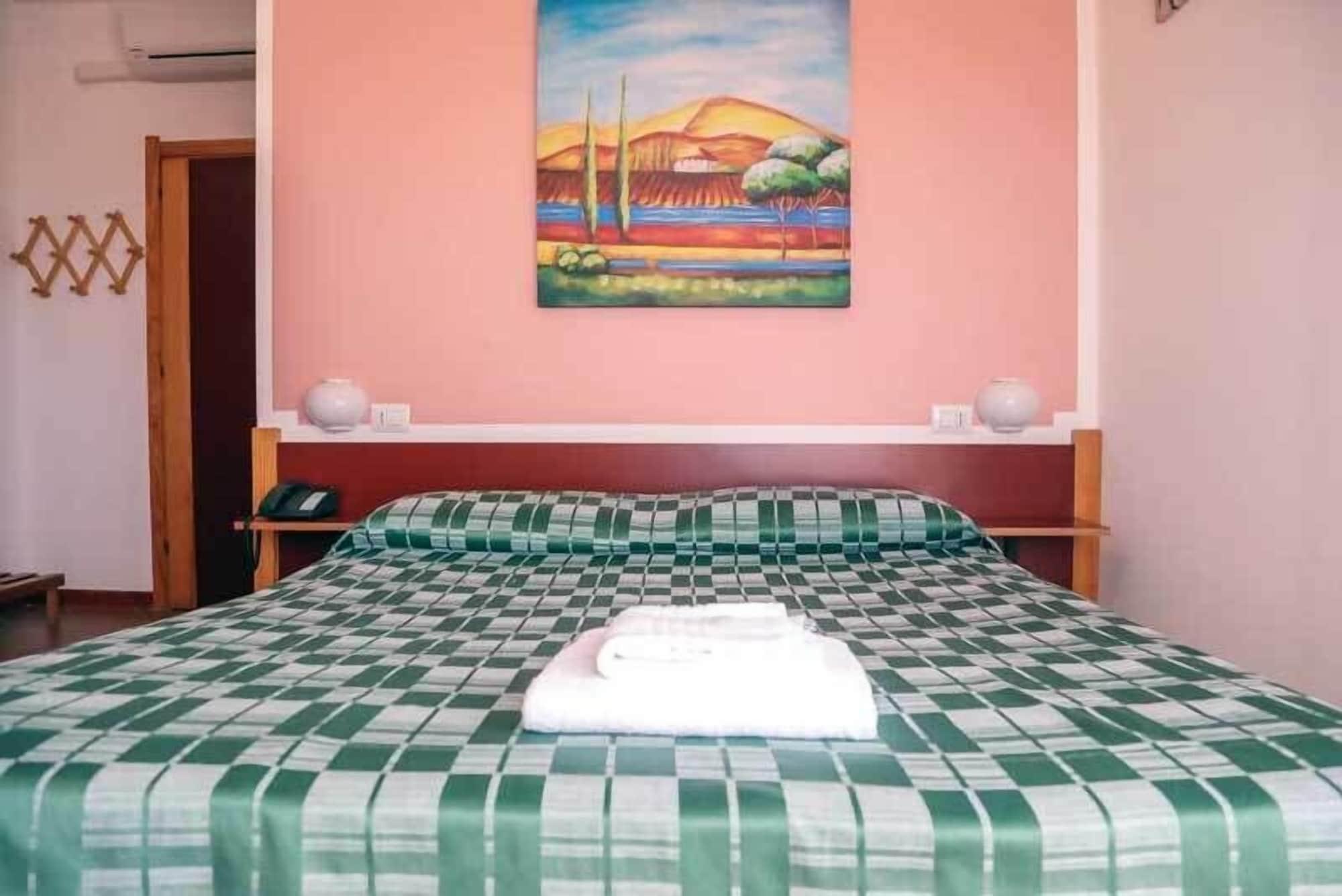 Hotel Mistral アルゲーロ エクステリア 写真