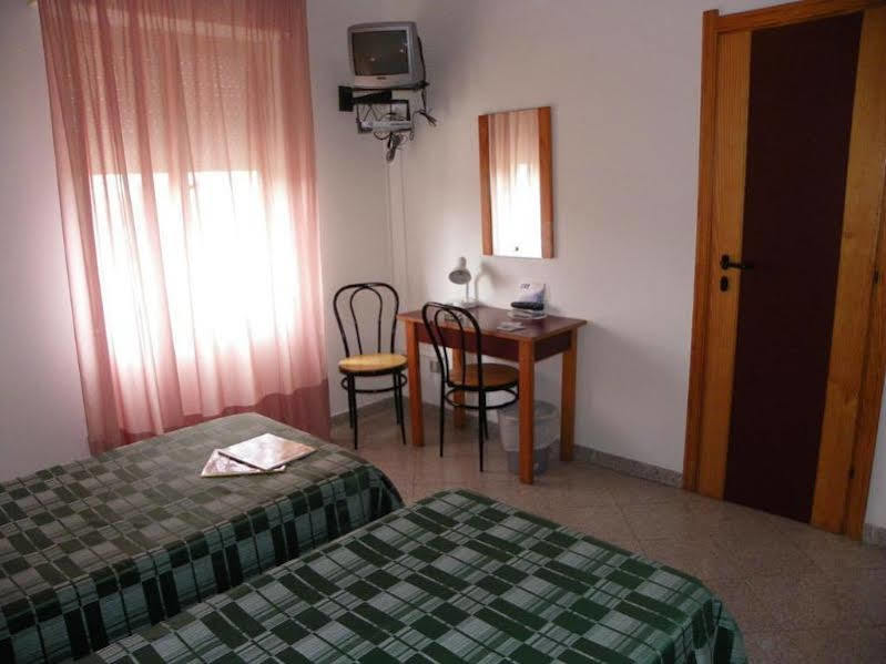 Hotel Mistral アルゲーロ エクステリア 写真